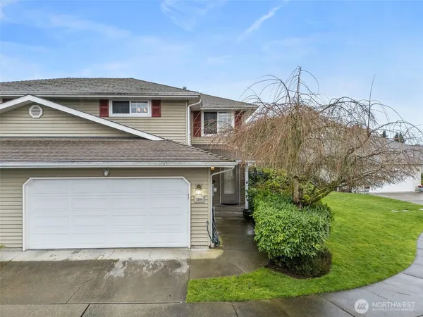 $409,995 | 1504 102nd Street East, Tacoma, WA 98445