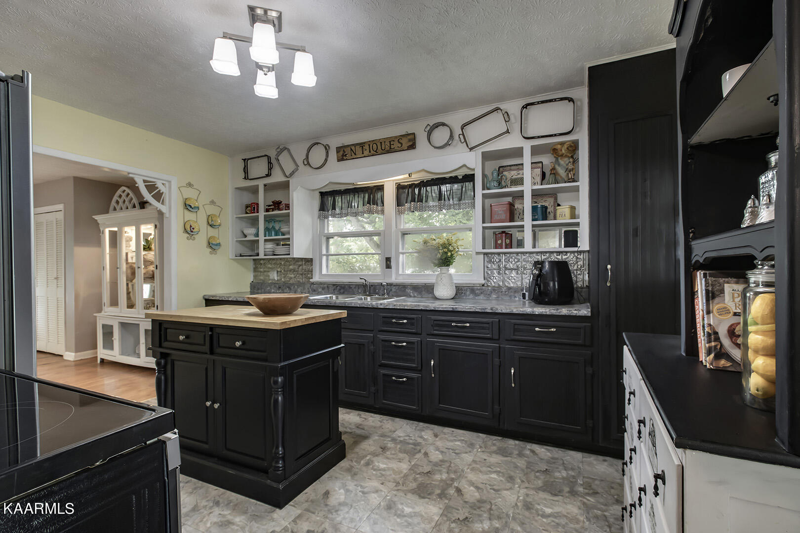 204 Brahman Road Kingston, TN 37763 - Photo 12 of 48 12_BrahmanRoad_204_Kitchen03