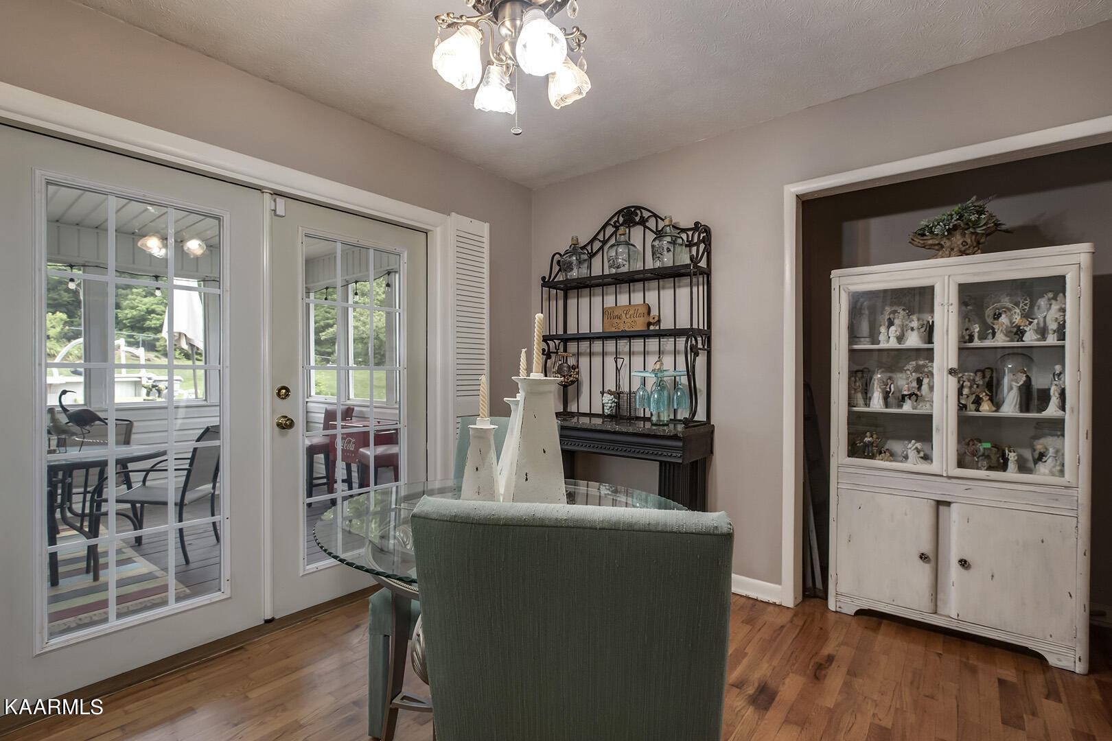 204 Brahman Road Kingston, TN 37763 - Photo 14 of 48 14_BrahmanRoad_204_Dining01