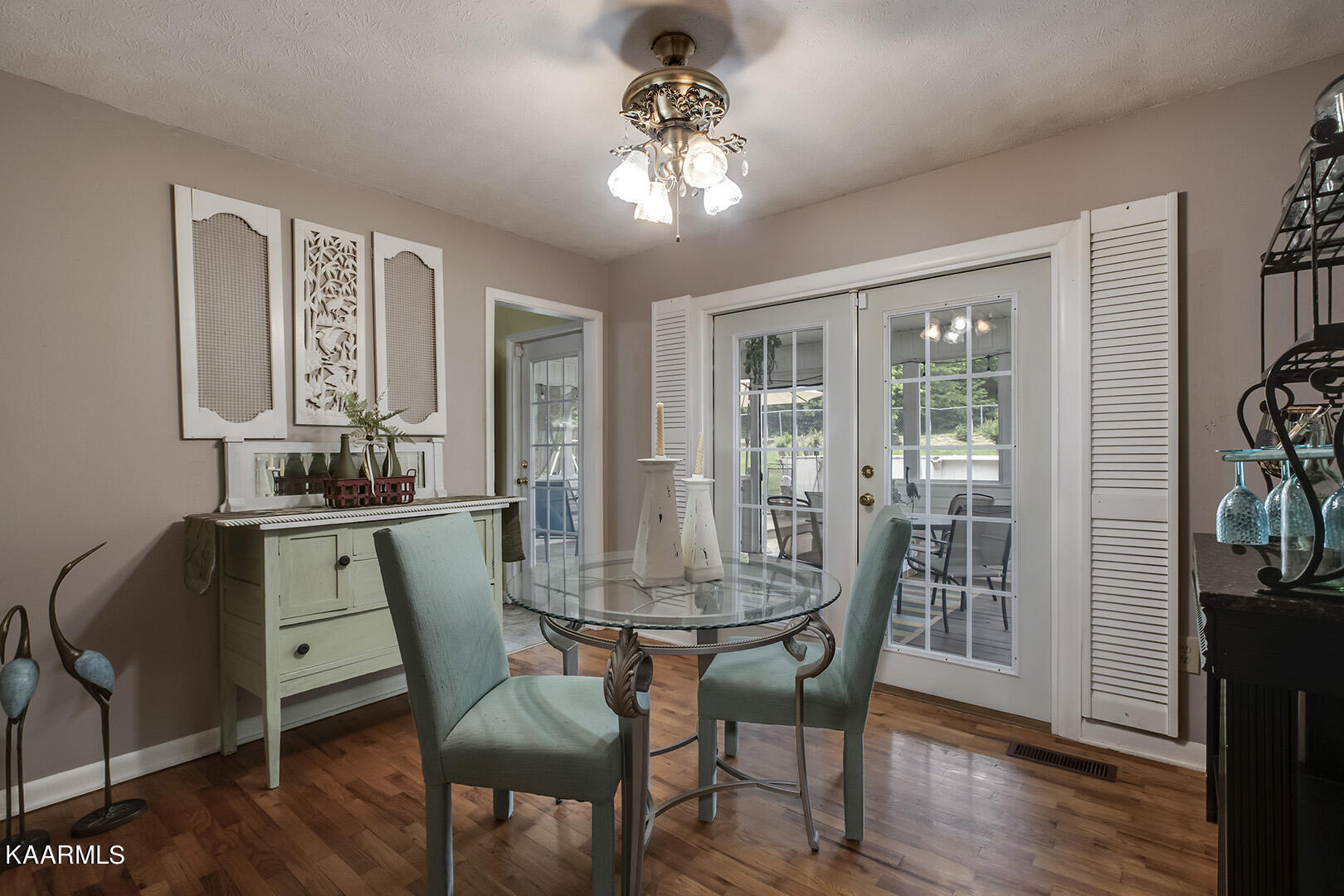 204 Brahman Road Kingston, TN 37763 - Photo 15 of 48 15_BrahmanRoad_204_Dining02