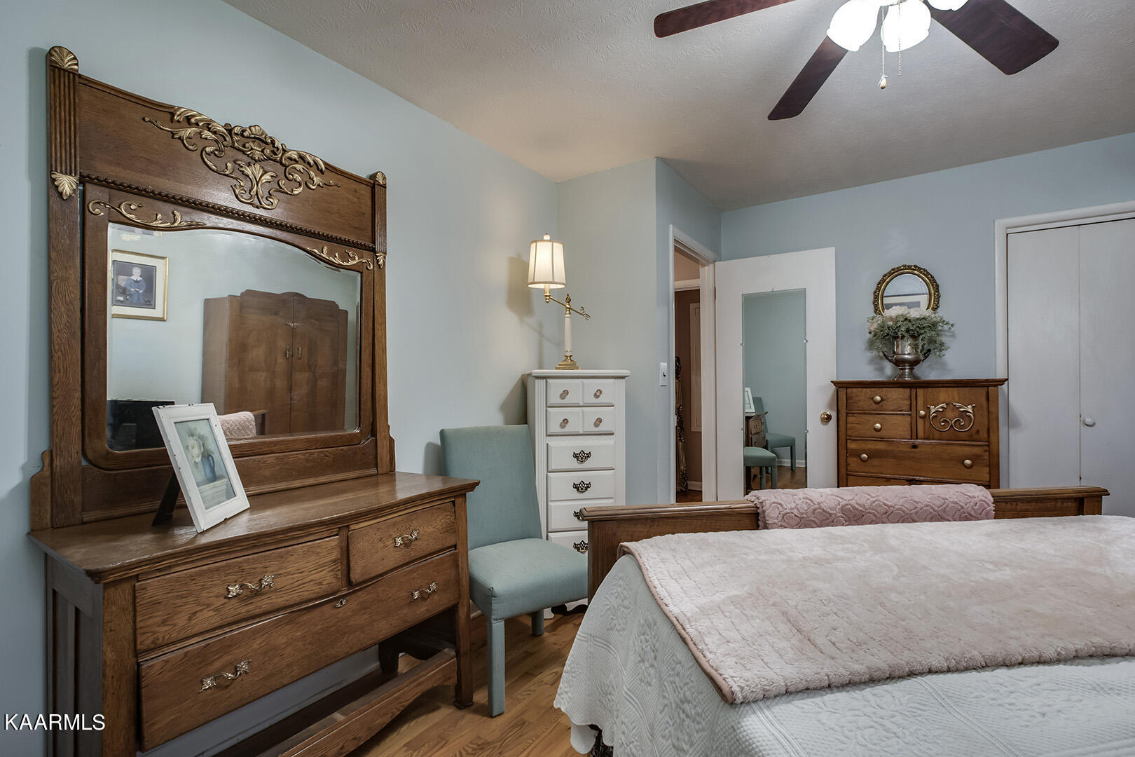 204 Brahman Road Kingston, TN 37763 - Photo 22 of 48 22_BrahmanRoad_204_Bedroom1_02