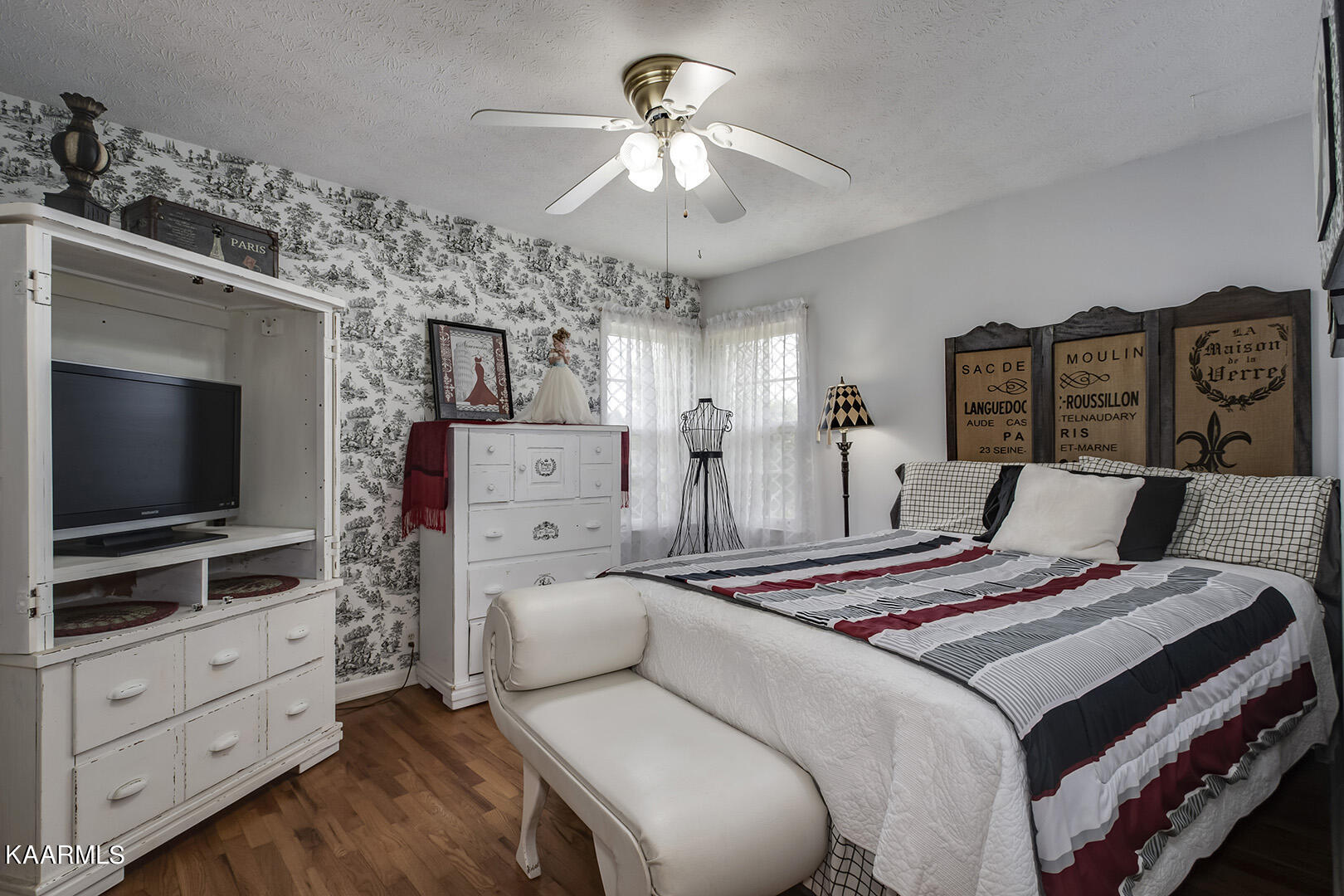 204 Brahman Road Kingston, TN 37763 - Photo 24 of 48 24_BrahmanRoad_204_Bedroom2_01