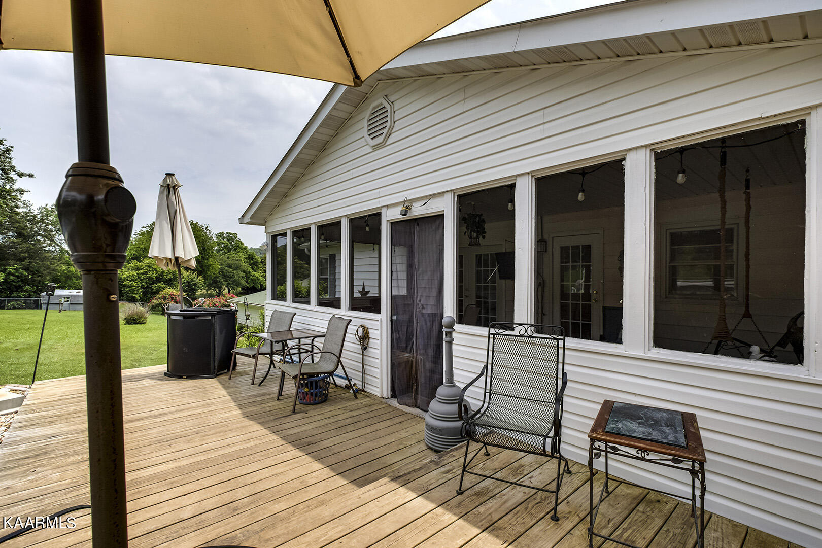 204 Brahman Road Kingston, TN 37763 - Photo 42 of 48 42_BrahmanRoad_204_Deck02