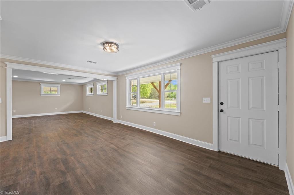 249 Koger Road Reidsville, NC 27320 - Photo 5 of 45