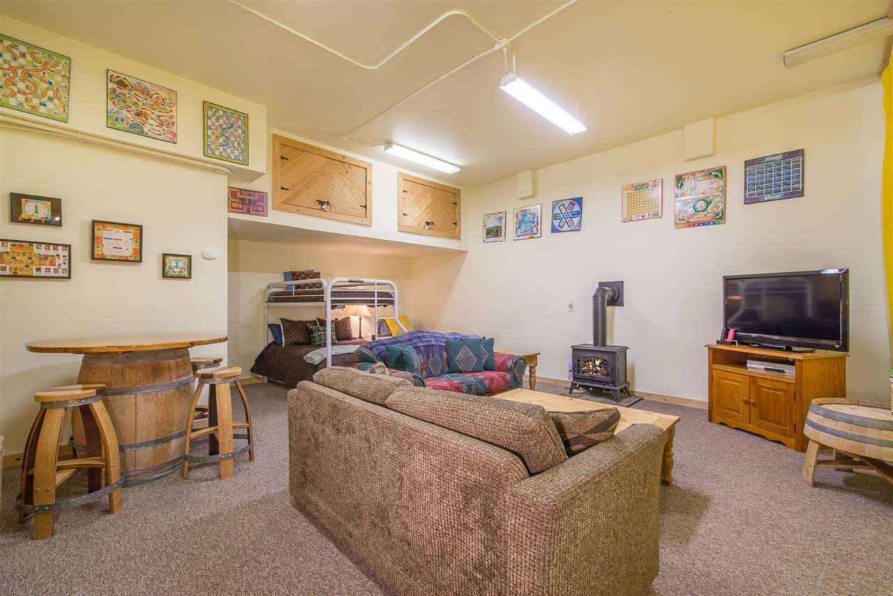 9399 Cascade Road Soda Springs, CA 95728 - Photo 12 of 21 Gallery Image 12
