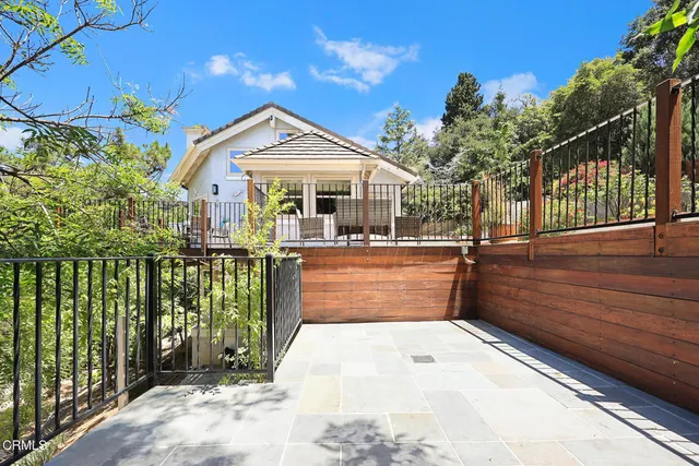 $1,899,000 | 405 Woodcliffe Road, Pasadena, CA 91105