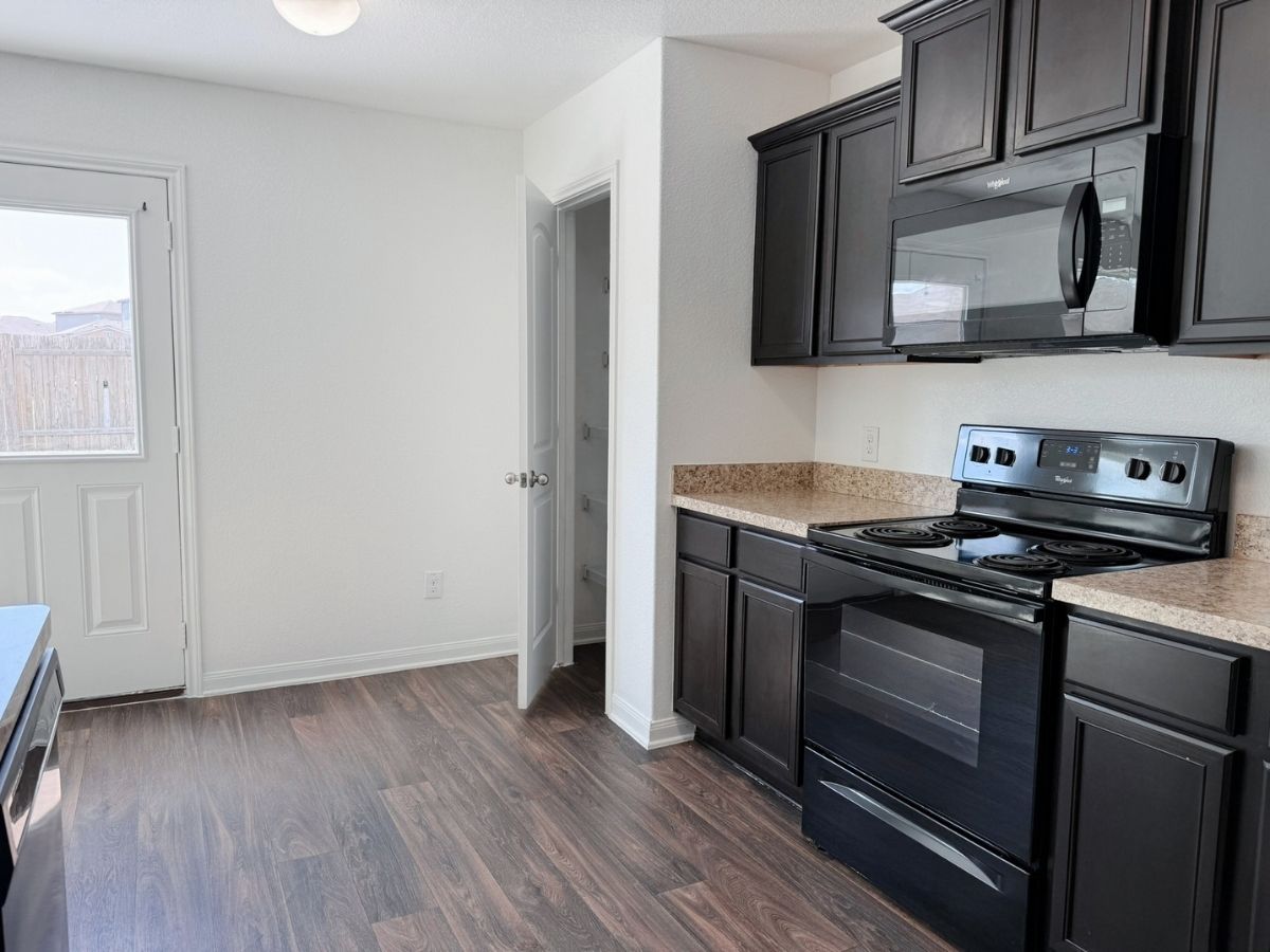 3000 Cressler Lane Jarrell, TX 76537 - Photo 9 of 24