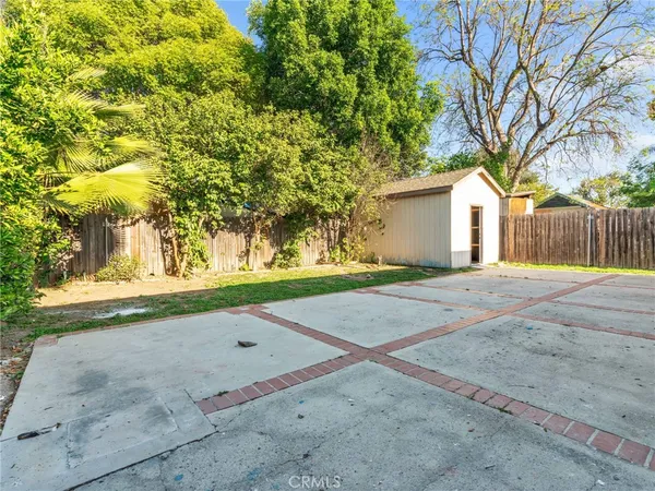 $849,950 | 7318 Zelzah Avenue, Reseda, CA 91335