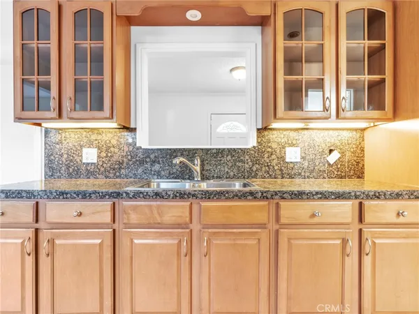 $849,950 | 7318 Zelzah Avenue, Reseda, CA 91335