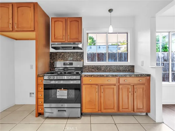 $849,950 | 7318 Zelzah Avenue, Reseda, CA 91335