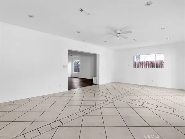 $849,950 | 7318 Zelzah Avenue, Reseda, CA 91335