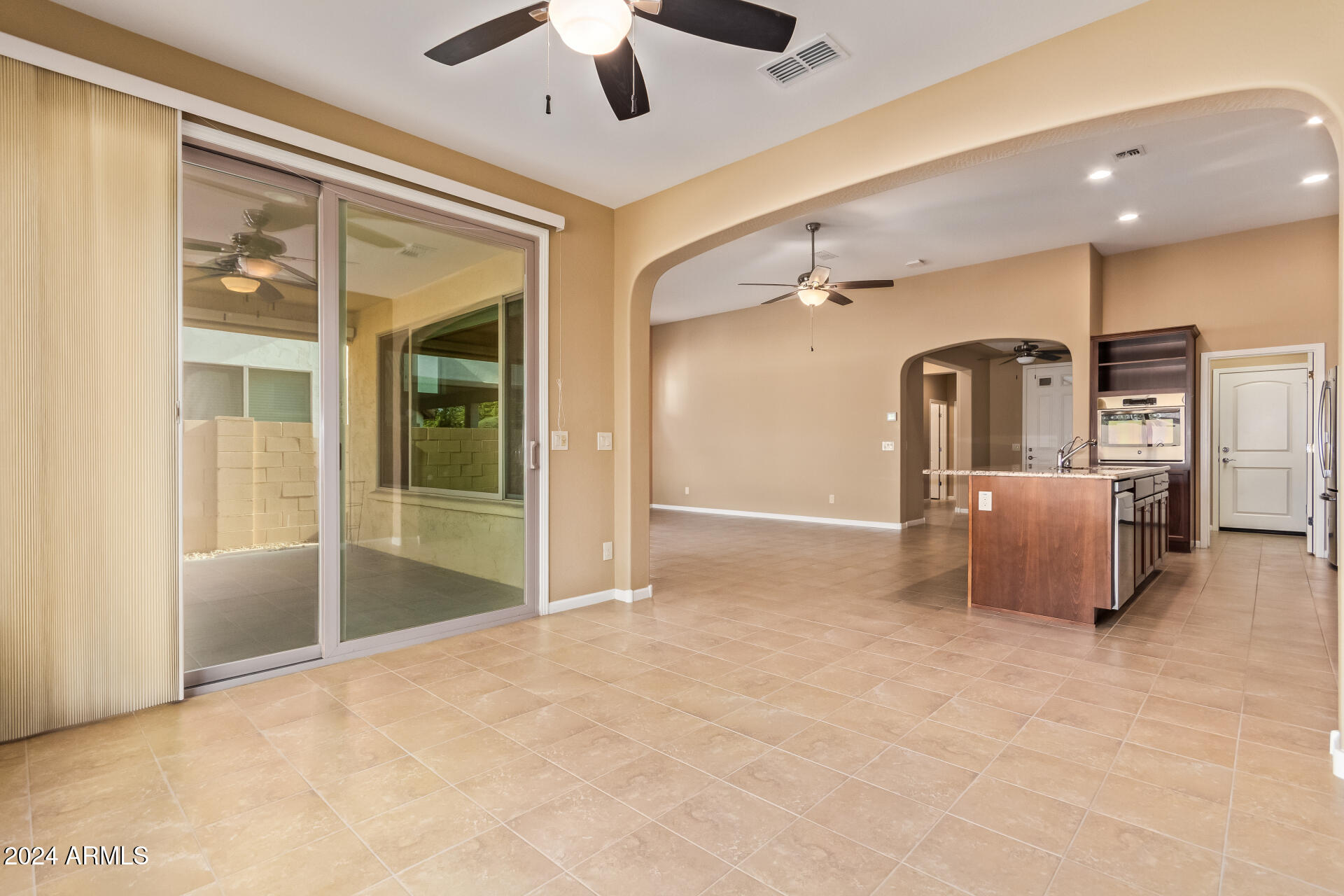 16846 West Almeria Road Goodyear, AZ 85395 - Photo 15 of 41 15 - Almeria