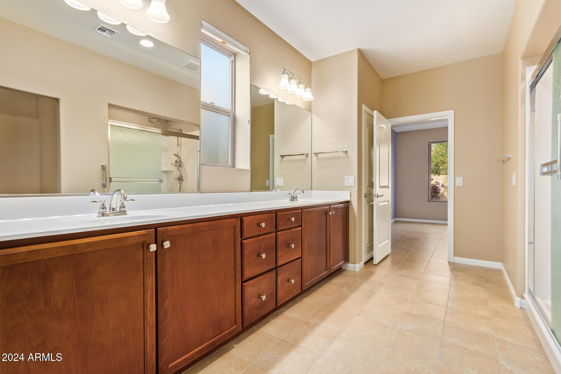 16846 West Almeria Road Goodyear, AZ 85395 - Photo 26 of 41 27 - Almeria