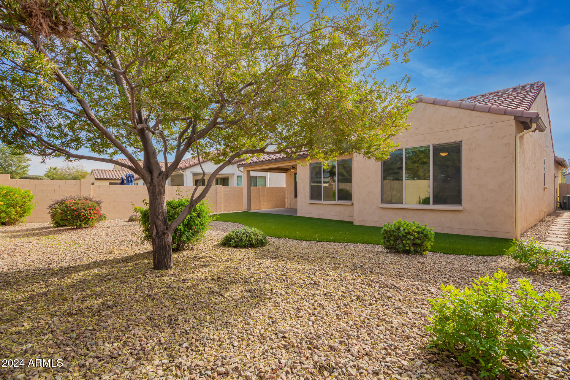 16846 West Almeria Road Goodyear, AZ 85395 - Photo 39 of 41 40 - Almeria