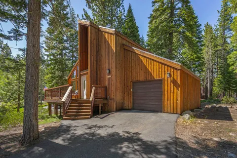 $835,000 | 12331 Bennett Flat Road, Truckee, CA 96161