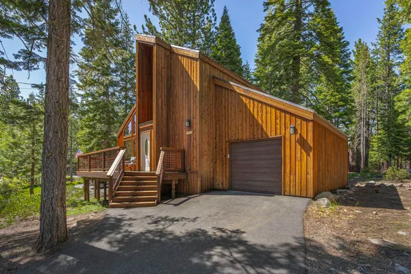 $835,000 | 12331 Bennett Flat Road, Truckee, CA 96161