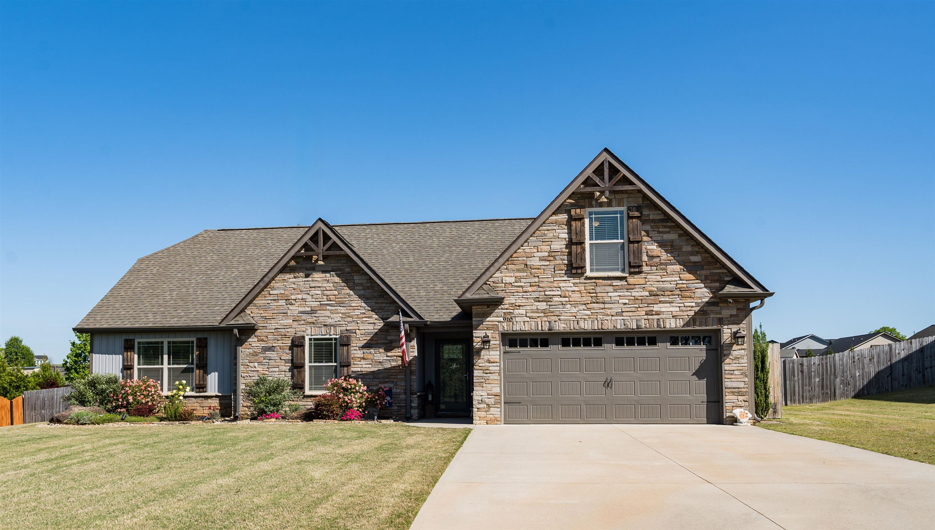 910 Grand Canyon Road Inman, SC 29349 - Photo 1 of 33