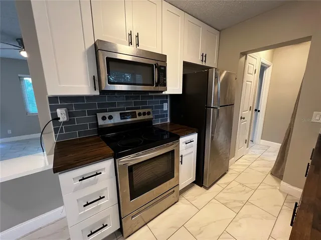 $2,400 | 2893 Webley Drive Northeast, Largo, FL 33771