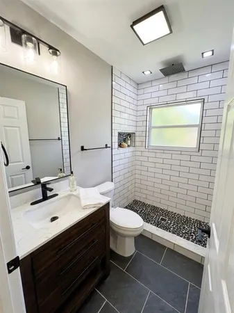 $2,450 | 2893 Webley Drive Northeast, Largo, FL 33771