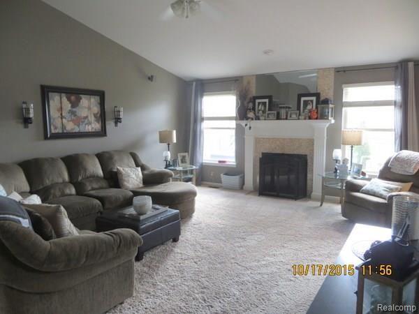 28360 Lange Road New Baltimore, MI 48047 - Photo 6 of 17 IMG_7584.JPG