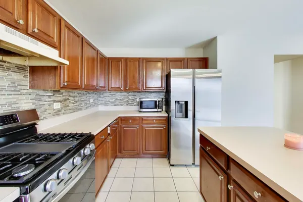 $369,999 | 1511 Thornwood Lane, Plainfield, IL 60586