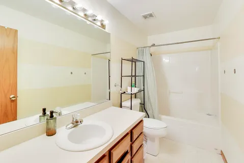 $369,999 | 1511 Thornwood Lane, Plainfield, IL 60586