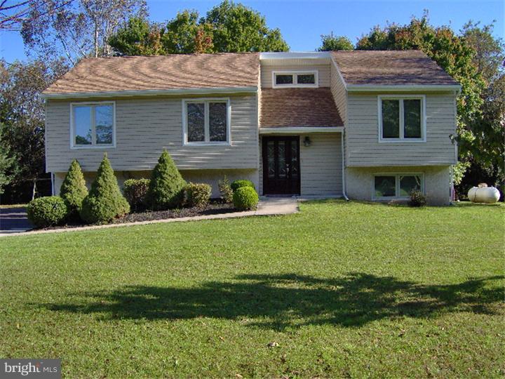 343 Ridge Road Spring City, PA 19475 - Photo 1 of 25 Exterior Front