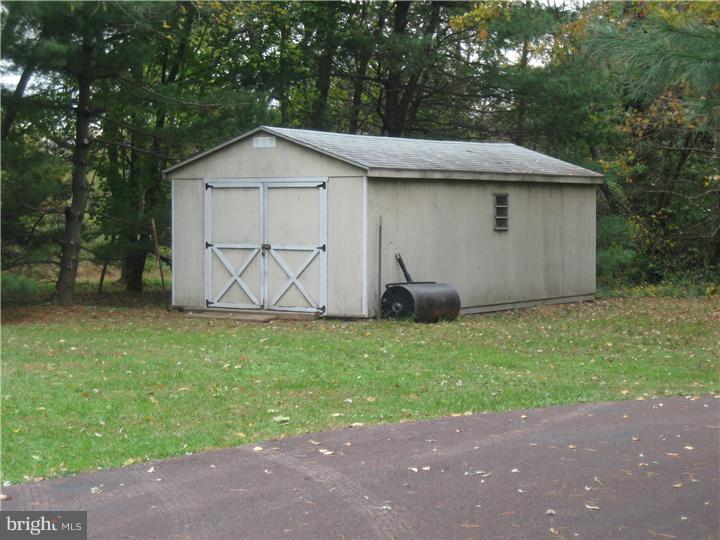 343 Ridge Road Spring City, PA 19475 - Photo 22 of 25 Garage