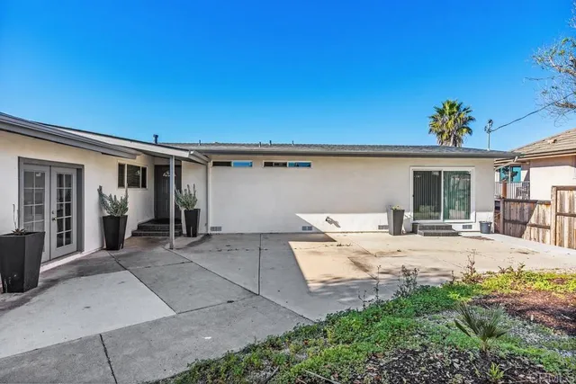 $4,950 | 1134 Montura Road, Unit MAIN HOUSE, San Marcos, CA 92078