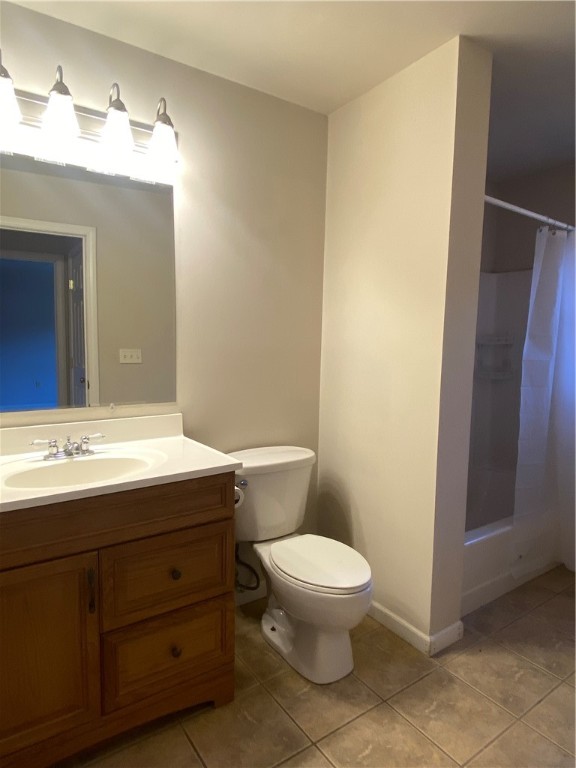 1678 State Street, Unit 2 Oneonta, NY 13820 - Photo 15 of 15 Upstairs Full Bath