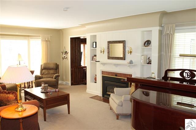 138 West Kent Road Duluth, MN 55812 - Photo 4 of 17 Gallery Image 4