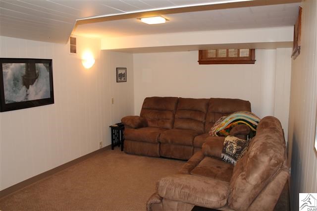138 West Kent Road Duluth, MN 55812 - Photo 9 of 17 Gallery Image 9