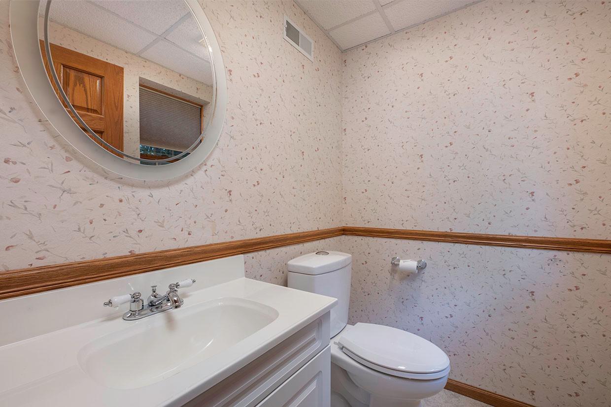 4725 Dyer Road Eagle River, WI 54521 - Photo 17 of 35 Gallery Image 17