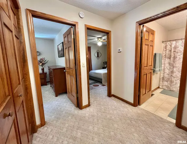 $220,000 | 326 Charter Oak Place, Dahinda, IL 61428