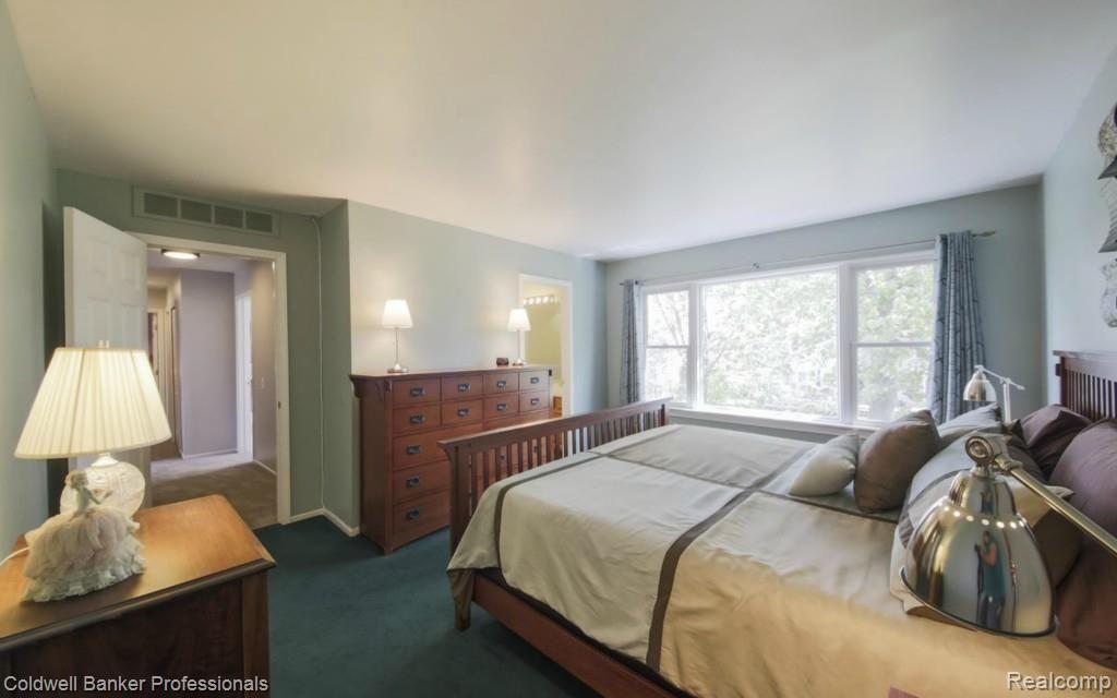 1068 High-Ridge Drive Canton, MI 48187 - Photo 12 of 26 12-photo-web-1680x1050-129888.jpg