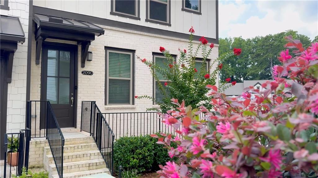 2090 Emmet Park Lane Decatur, GA 30033 - Photo 18 of 104