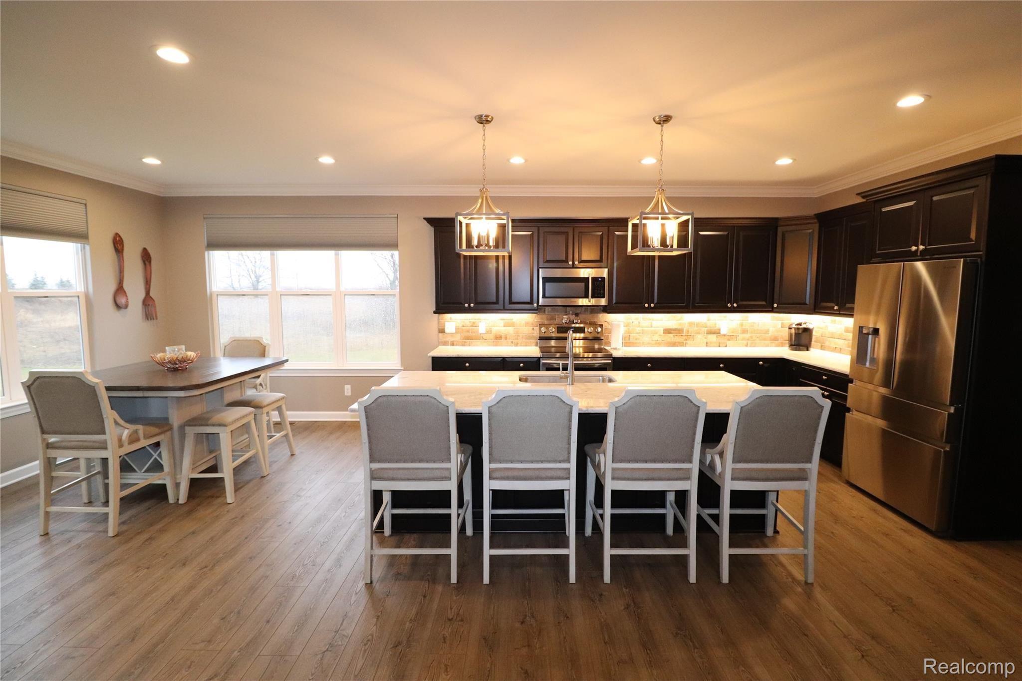 65777 Mound Road Washington, MI 48095 - Photo 6 of 45 Huge 8 x 4 Island - Custom Cabinetry