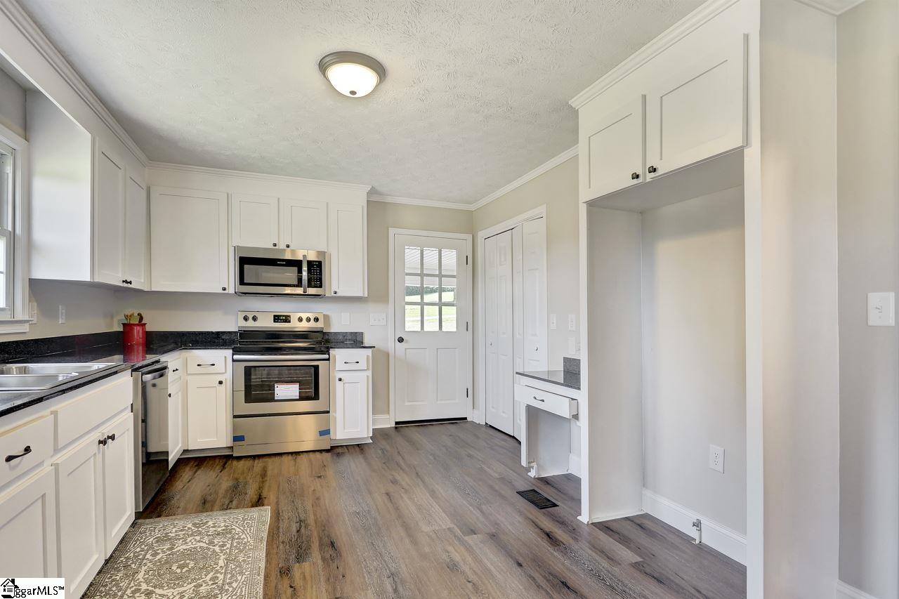 102 Heaton Circle Easley, SC 29640 - Photo 15 of 31 Gallery Image 15