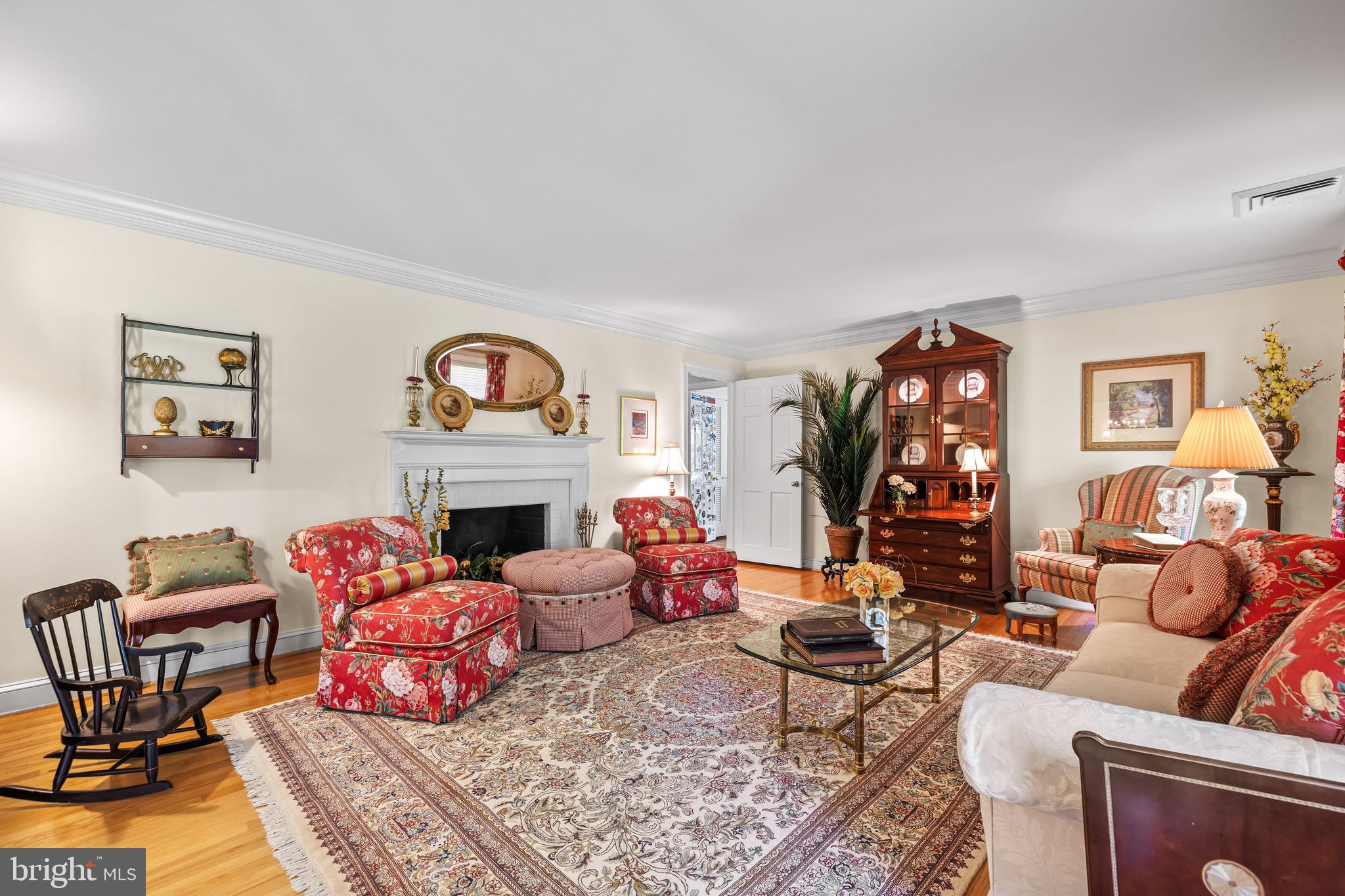 7715 Ruxwood Road Baltimore, MD 21204 - Photo 4 of 58