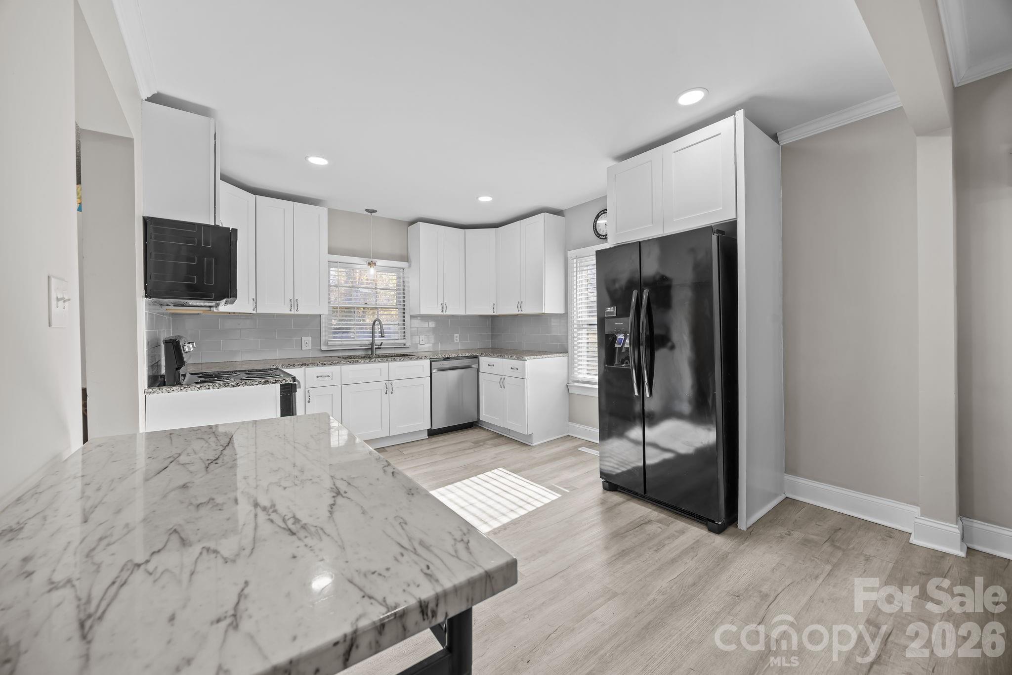 211 Franklin Avenue Kannapolis, NC 28081 - Photo 4 of 19