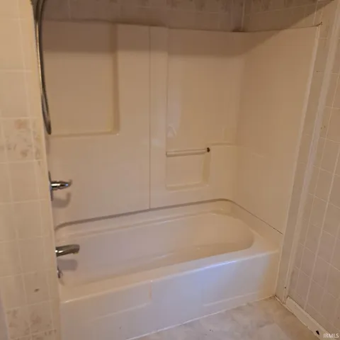 $99,900 | 616 North Edgewood Drive, Muncie, IN 47303