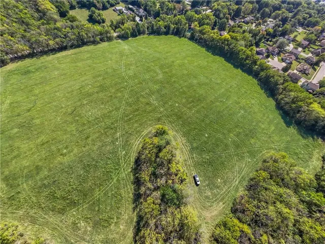 $1,108,800 | 61.6-acres Southeast 61.6-acres Se Hamblen Road, Greenwood, MO 64034