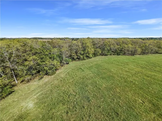 $1,108,800 | 61.6-acres Southeast 61.6-acres Se Hamblen Road, Greenwood, MO 64034