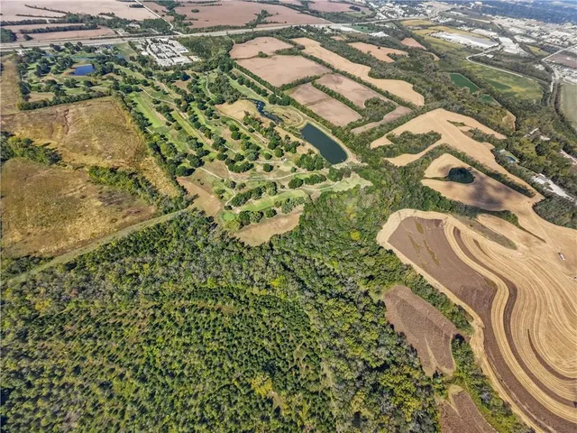 $1,108,800 | 61.6-acres Southeast 61.6-acres Se Hamblen Road, Greenwood, MO 64034