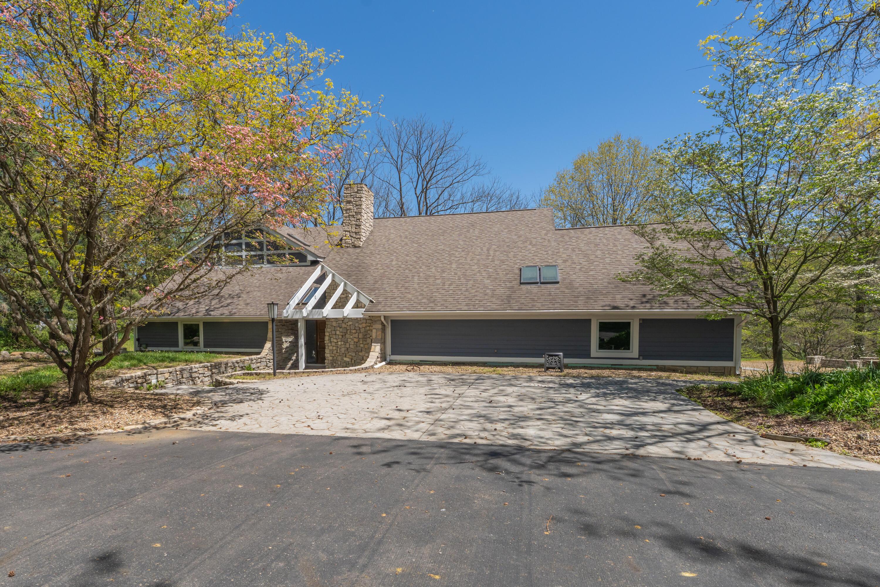 29740 Blosser Road Logan, OH 43138 - Photo 2 of 104 29740Blosser-2088-HDR