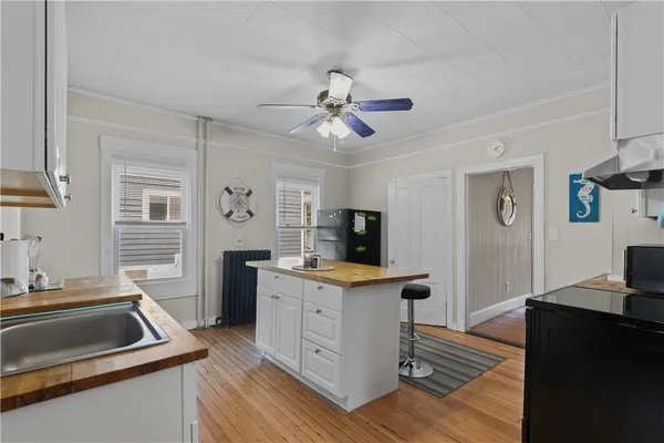 $6,000 | 16 Dean Avenue, Unit 1, Newport, RI 02840