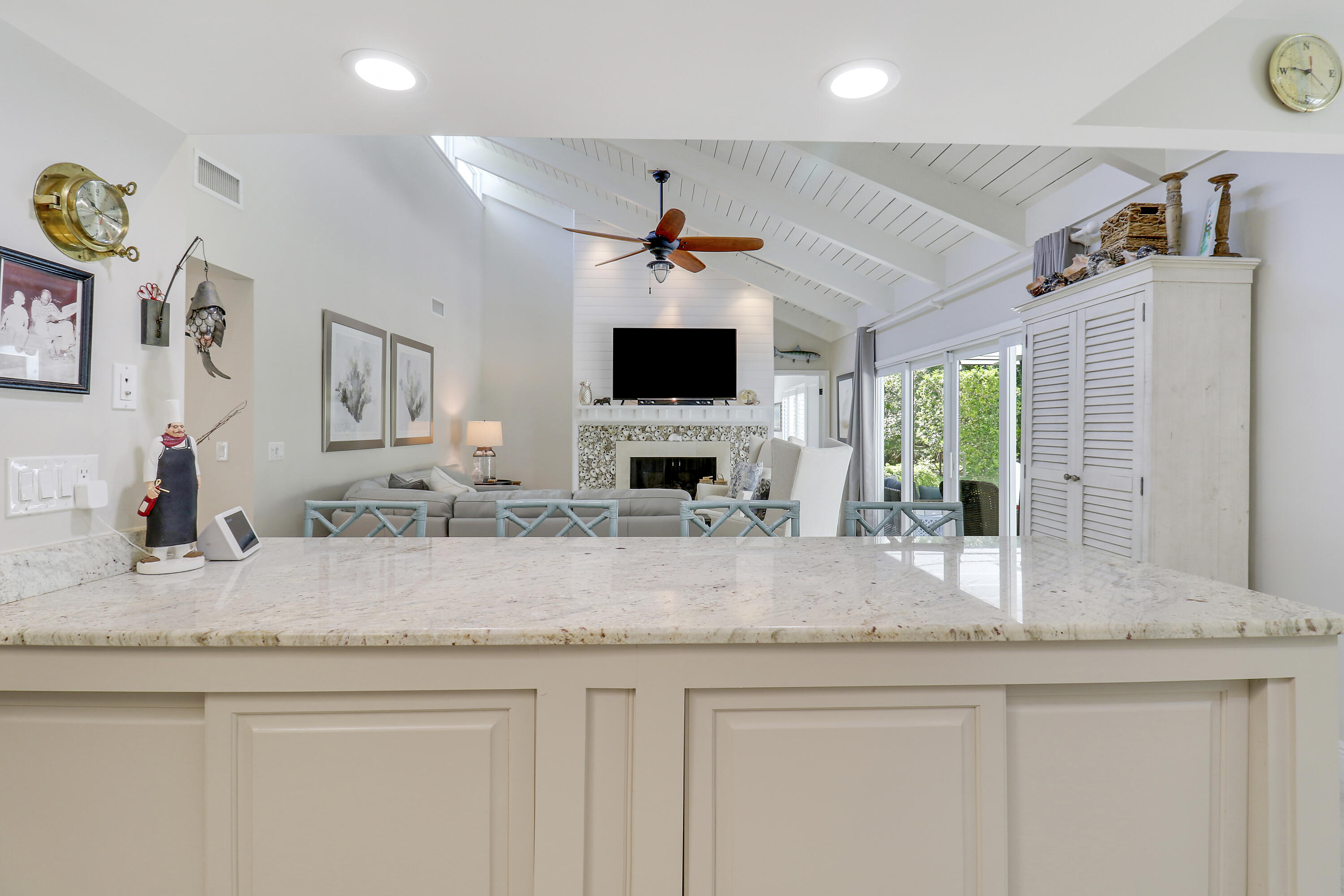 6372 North 197th Place Jupiter, FL 33458 - Photo 14 of 77 House2-12