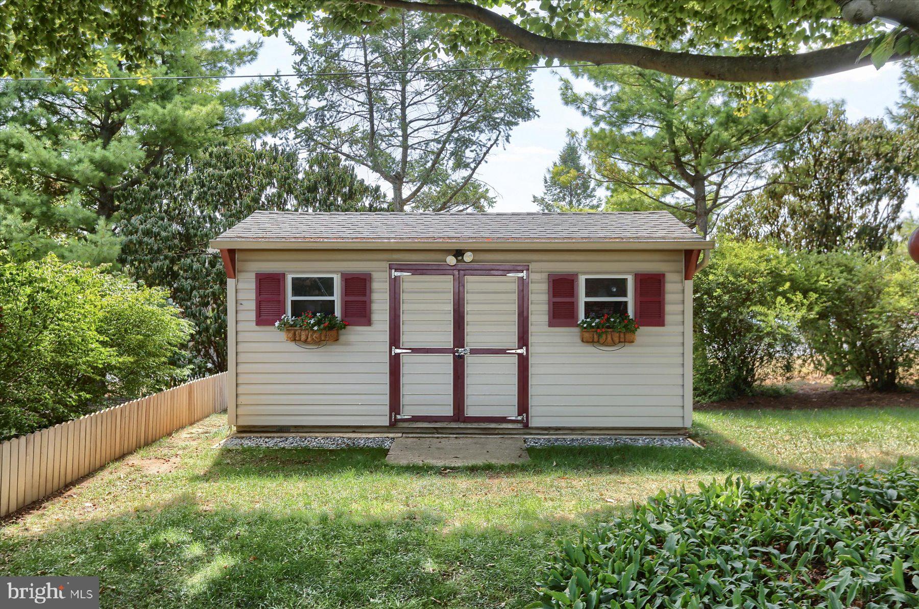 464 Biscayne Road Lancaster, PA 17601 - Photo 6 of 50 Gallery Image 6