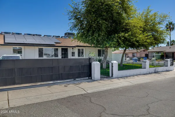 $359,900 | 801 North 68th Avenue, Phoenix, AZ 85043