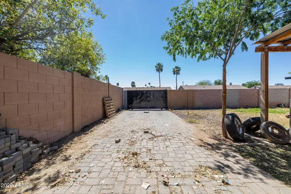 $359,900 | 801 North 68th Avenue, Phoenix, AZ 85043